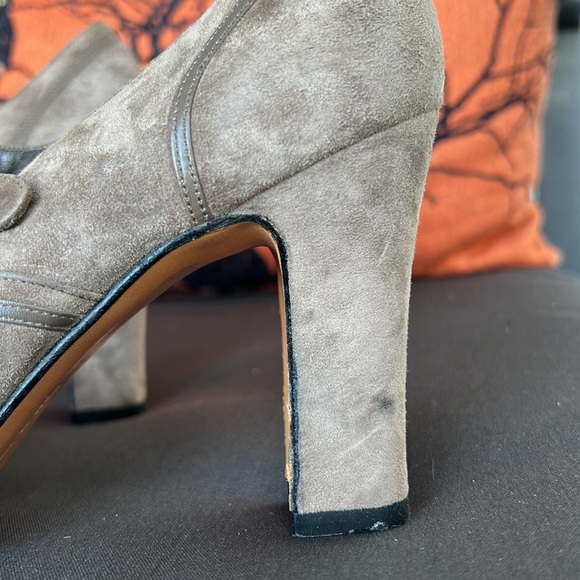 Vintage Salvatore Ferragamo Heels - Picture 5 of 14